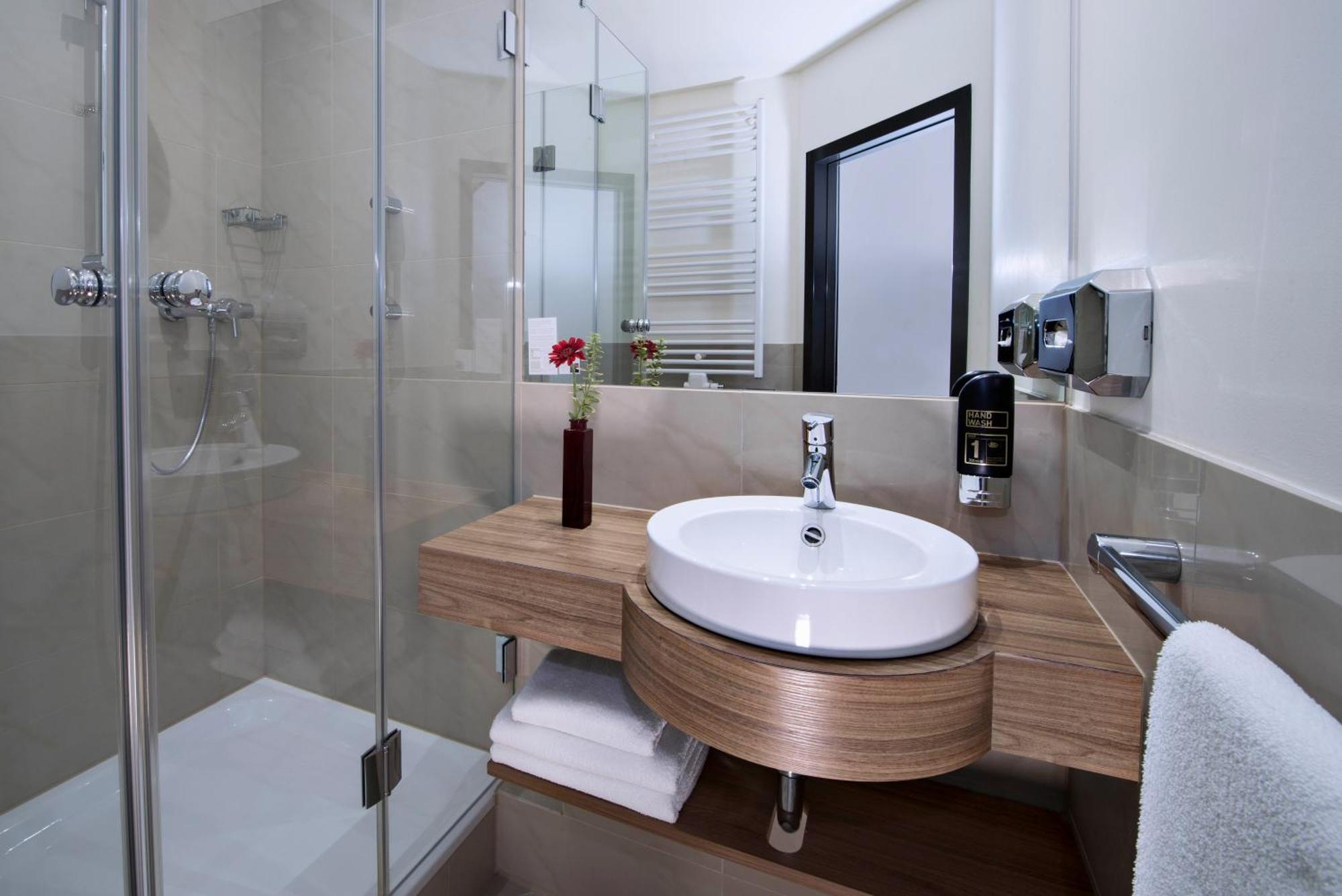Best Western Hotel Brunnenhof Weibersbrunn Zewnętrze zdjęcie