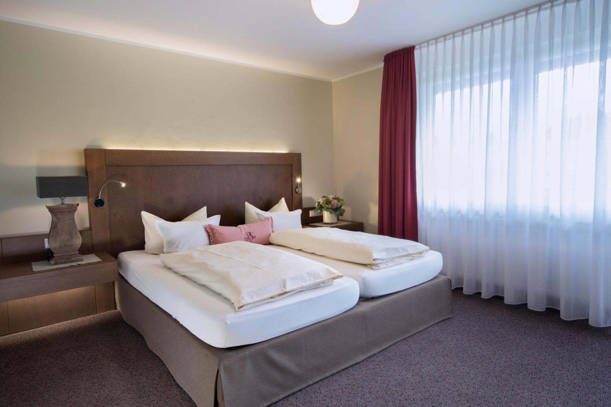 Best Western Hotel Brunnenhof Weibersbrunn Zewnętrze zdjęcie